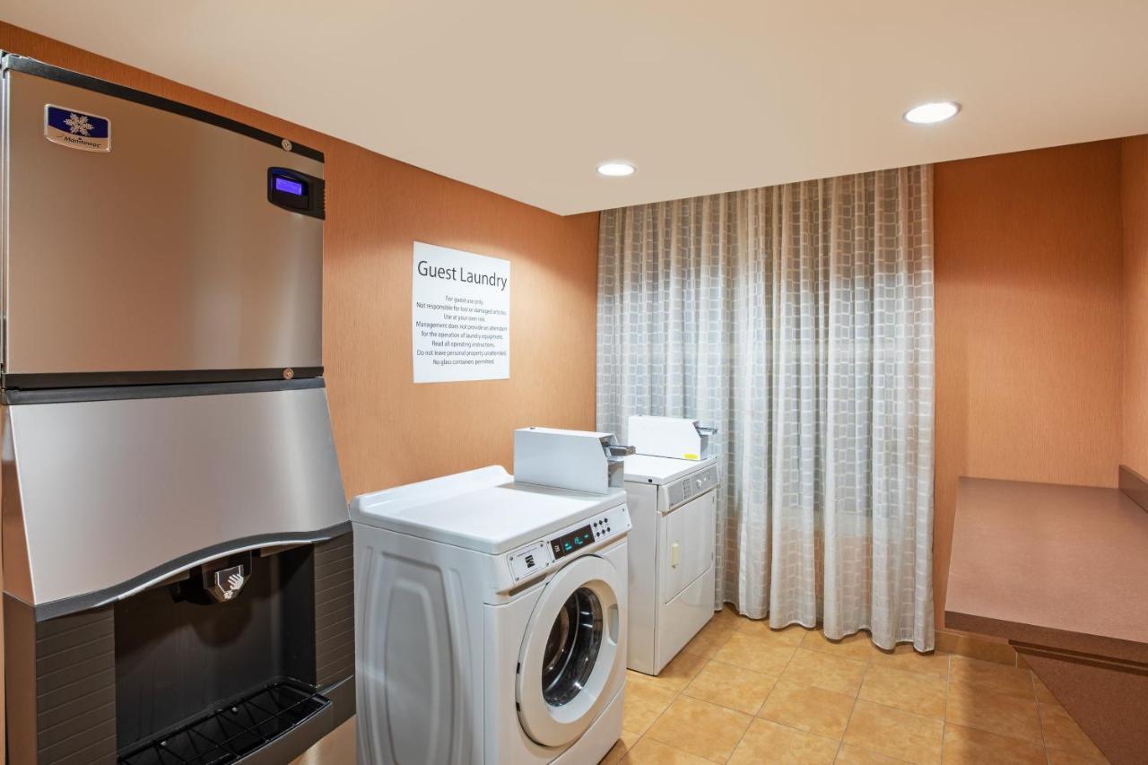 Holiday Inn Ardmore By Ihg Esterno foto