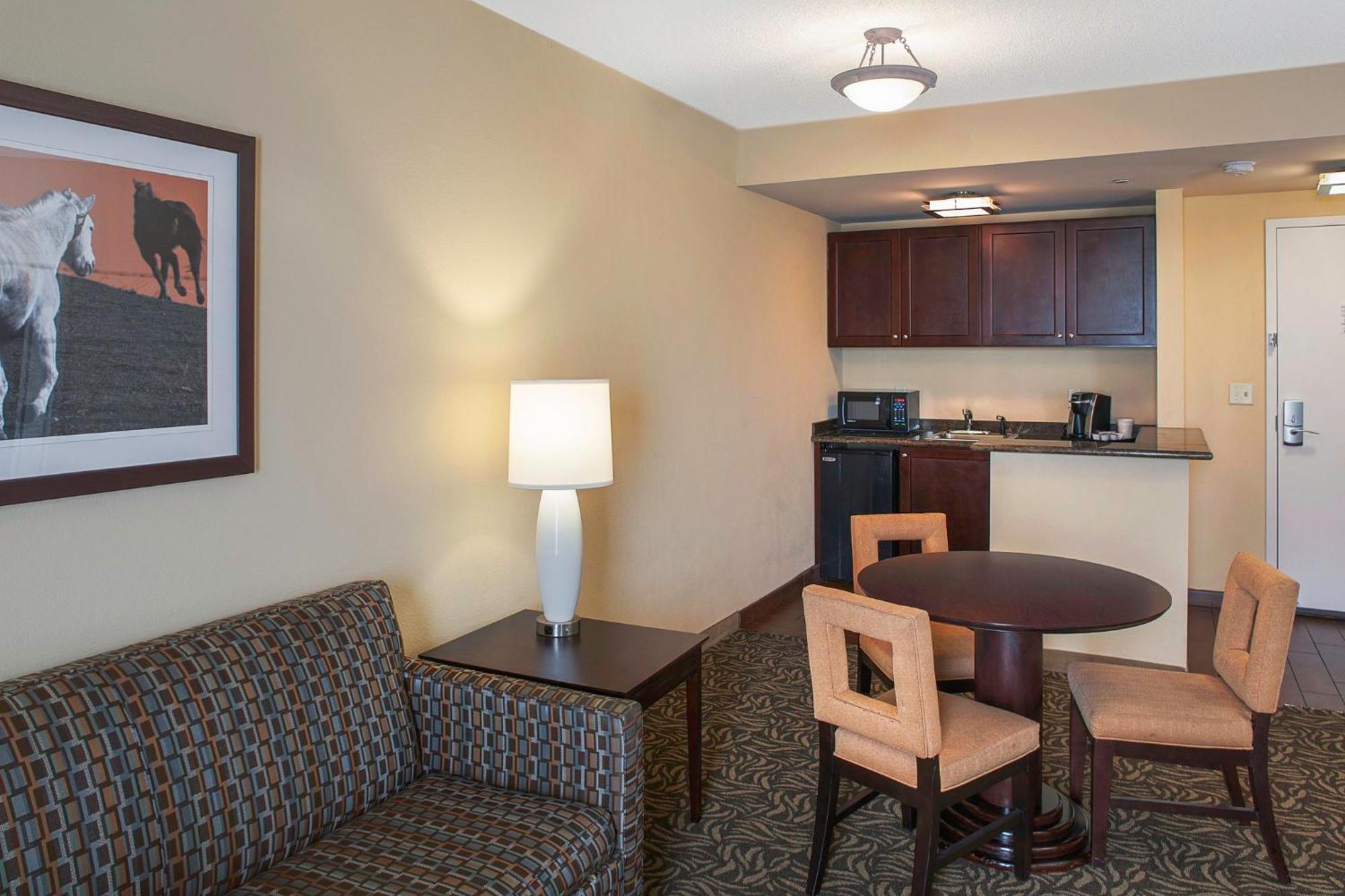 Holiday Inn Ardmore By Ihg Esterno foto
